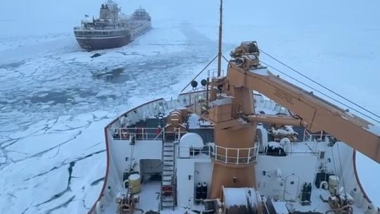 Coast Guard ice cutting efforts