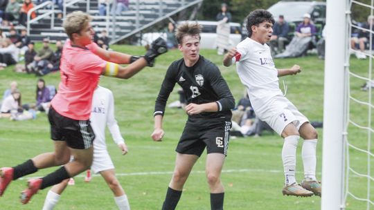 Comets defeat Lakers; fall in championship rematch