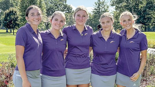 Comets preparing to compete at regionals