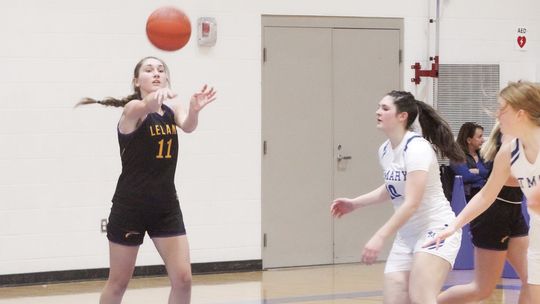 Comets storm past Eagles