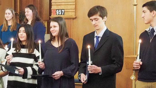 2024 St. Mary School NHS Inductees: Front (L to R) Daisy Serrano, Grace Mitchell, Madelyn Hamilton, Garrick Collins and Josh Bunek Back: Presenters: Delana Kirt and Elizabeth Leggett