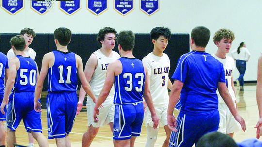 Eagles down Comets