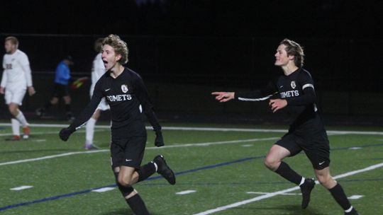 For dad, community: Kropp scores winning PK as Leland wins D4 soccer state title