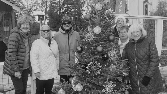 Friday members of the Glen Lake Woman's Club