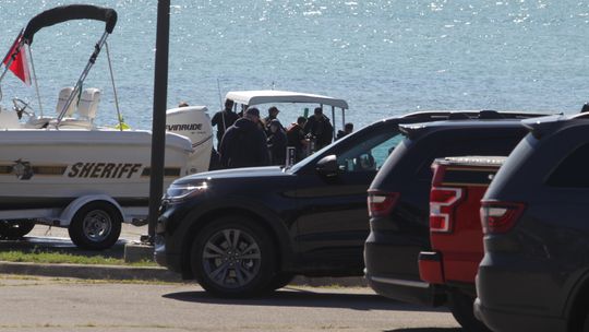 Kayaker drowns in Grand Traverse Bay