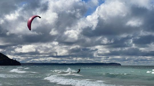 Kite surfing at Van’s Beach