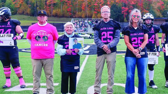 Lakers celebrate cancer & senior night Friday