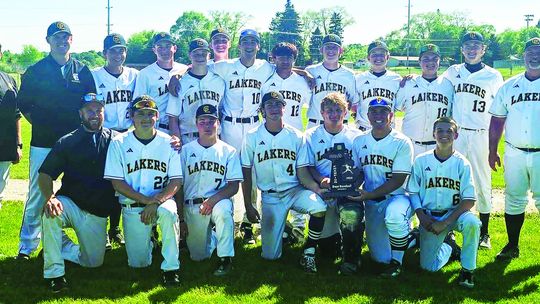 Lakers def. Eagles in district final; win 14th in a row