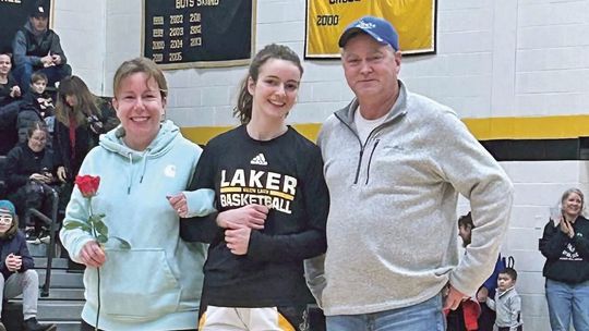 Lakers defeat Suttons Bay; Comets fall in NWC championship