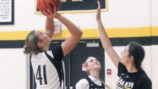 Lakers look for improvement