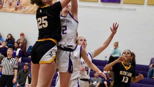 Lakers stifle Panthers; 38-37 loss to KZOO Hackett