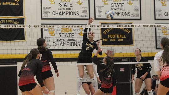 Lakers sweep Norse 3-0