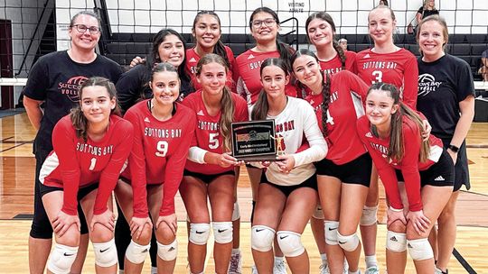 Norse volleyball starts hot