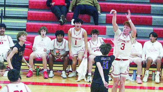 Norsemen beat Comets