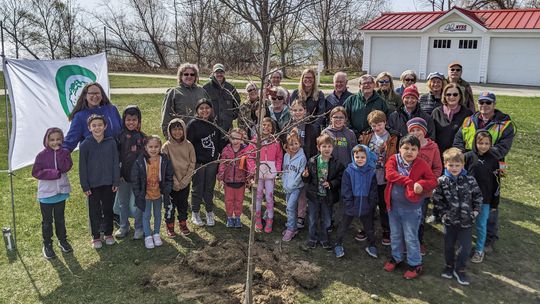 Northport Public School kindergartners and third graders joined in on Northport’s annual Arbor Day tree planting ceremony last Friday. Photo courtesy of Nicole Arbury