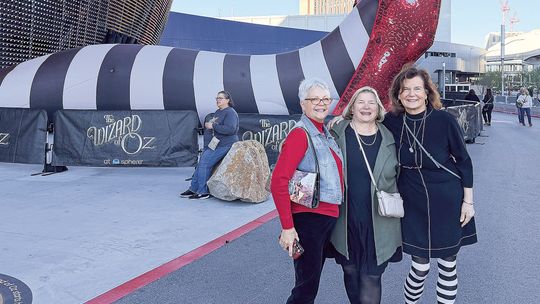 Omena cousins make a roadtrip