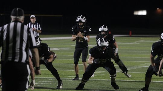 PHOTOS: Lakers swarm Cardinals