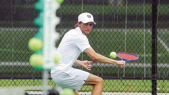 Prep Scoreboard: Lakers battle Ludington, Glads