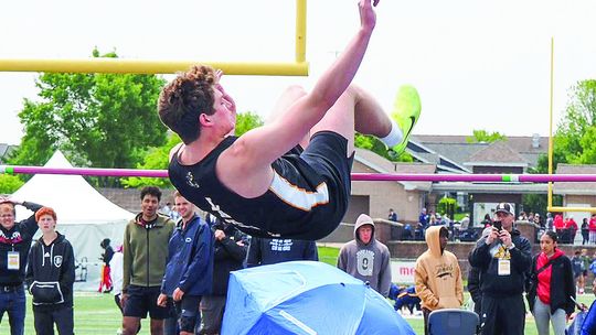 Runners compete at states