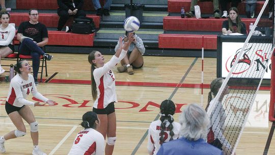 SB defeats Glen Lake; Norse suffer first loss