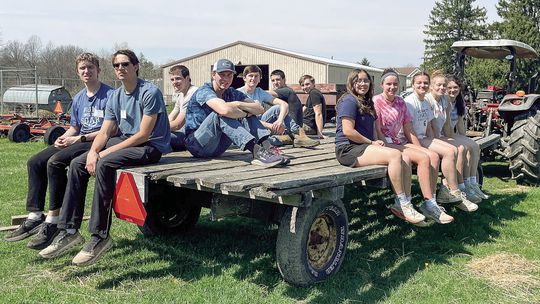 St. Mary seniors ‘serve’ during trip