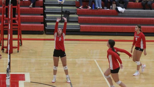 Suttons Bay volleyball undefeated; faces test against Frankfort tonight