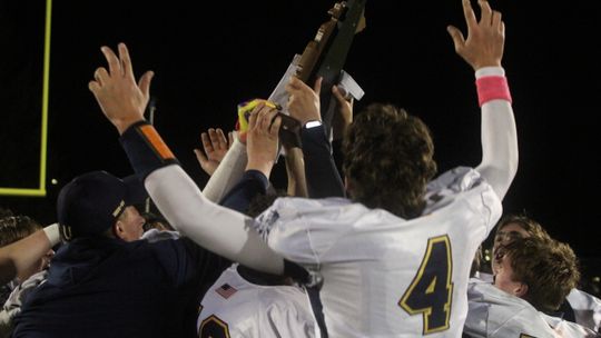 The Bark River Miracle: Broncos stun Lakers; game-winning kickoff return TD