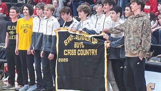 The Glen Lake cross country team