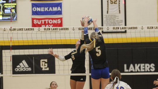 VBALL: Bears down Lakers after fast start; SB def. Comets