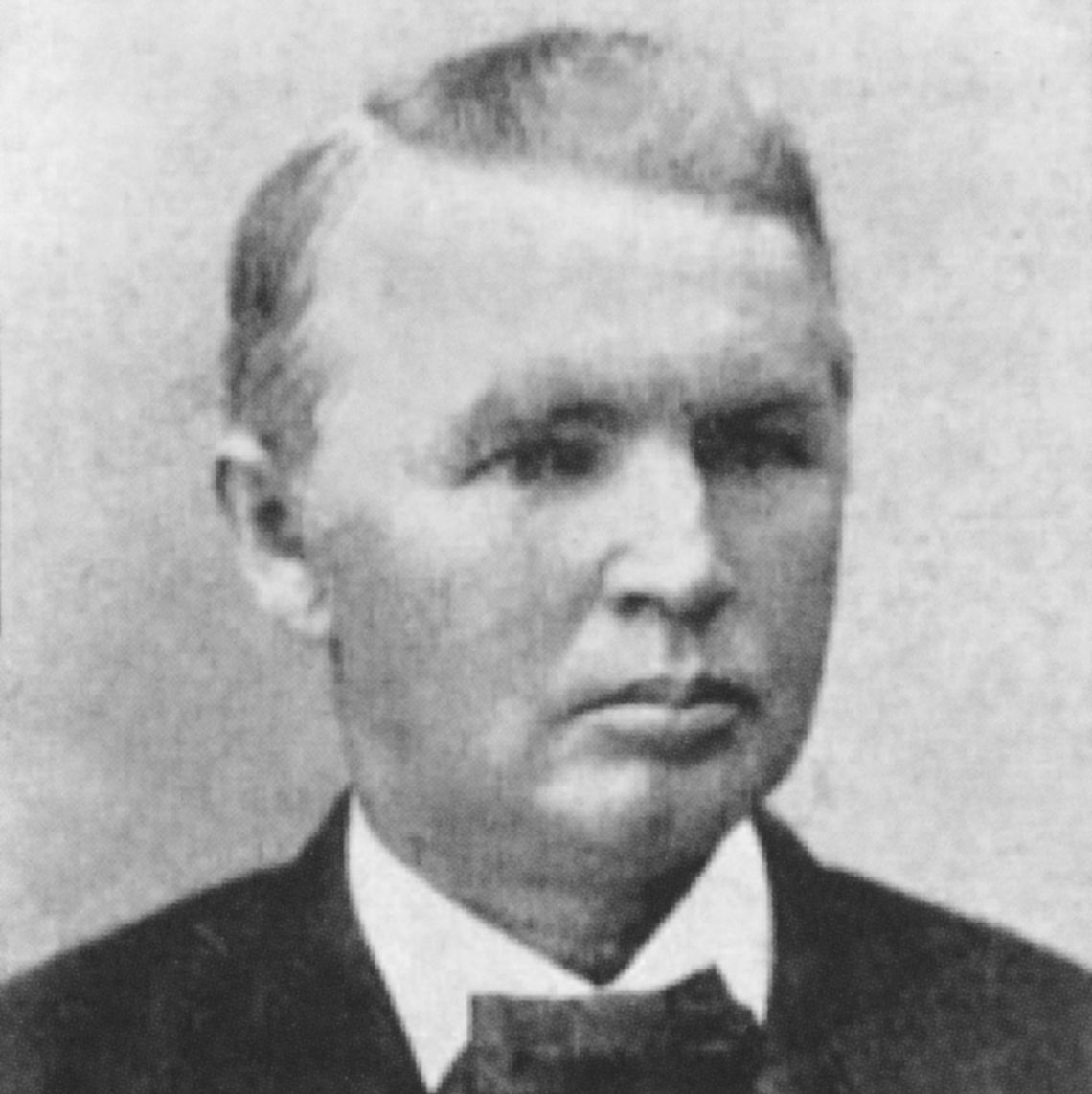Dan E. Carter, jeweler and hardwood manufacturer. Courtesy photo