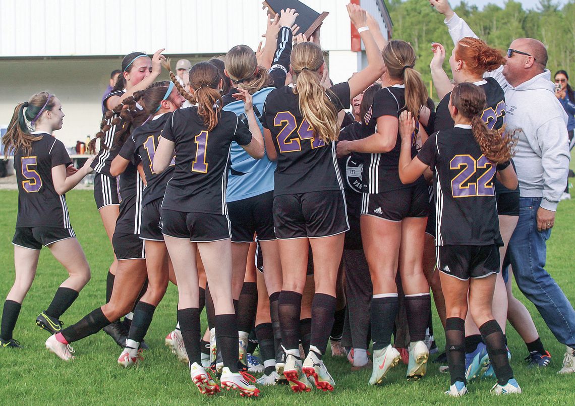 Comets capture first district title since 2015;