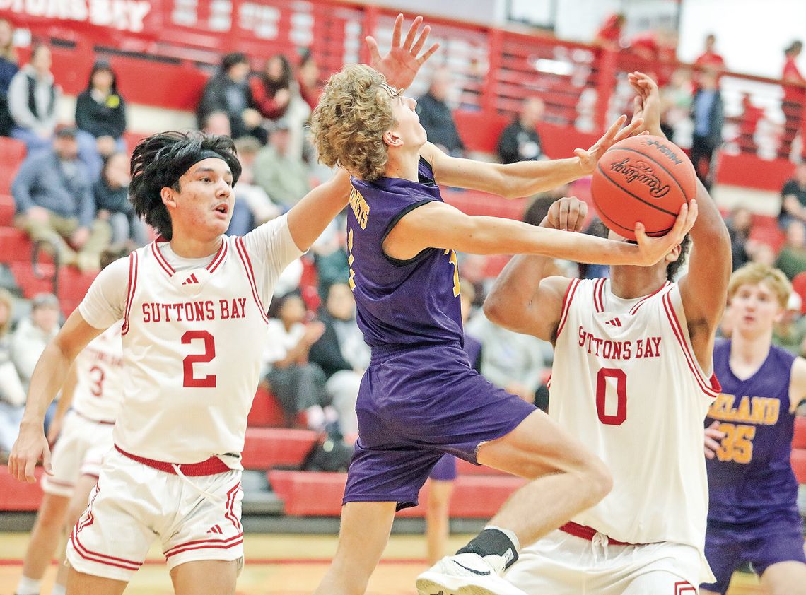 Comets comeback against Norsemen Comets comeback against Norsemen