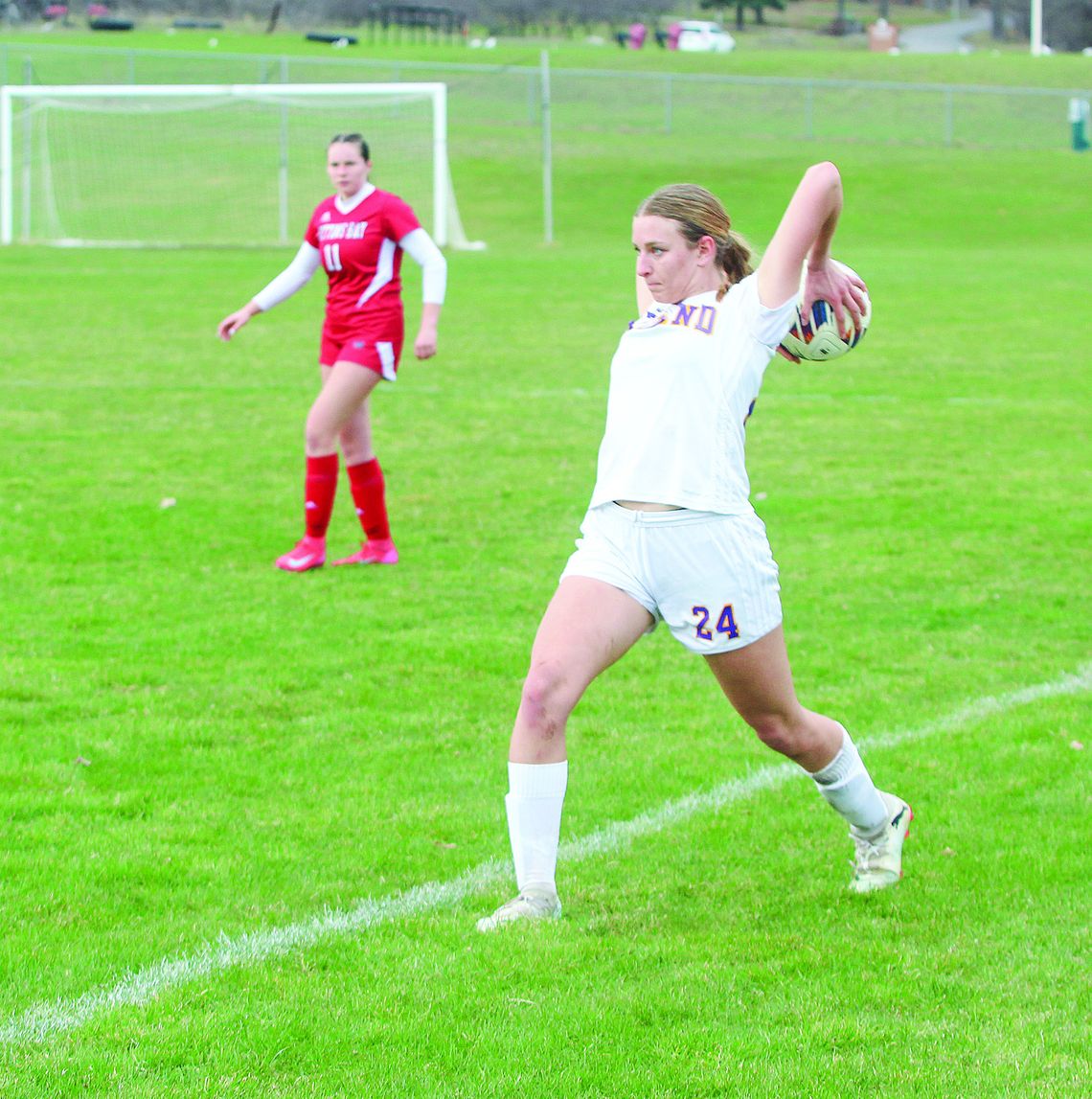 Comets down Rams