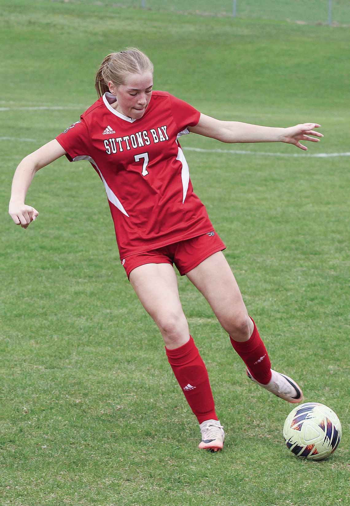 Comets, Glads tie; Norse def. Lakers