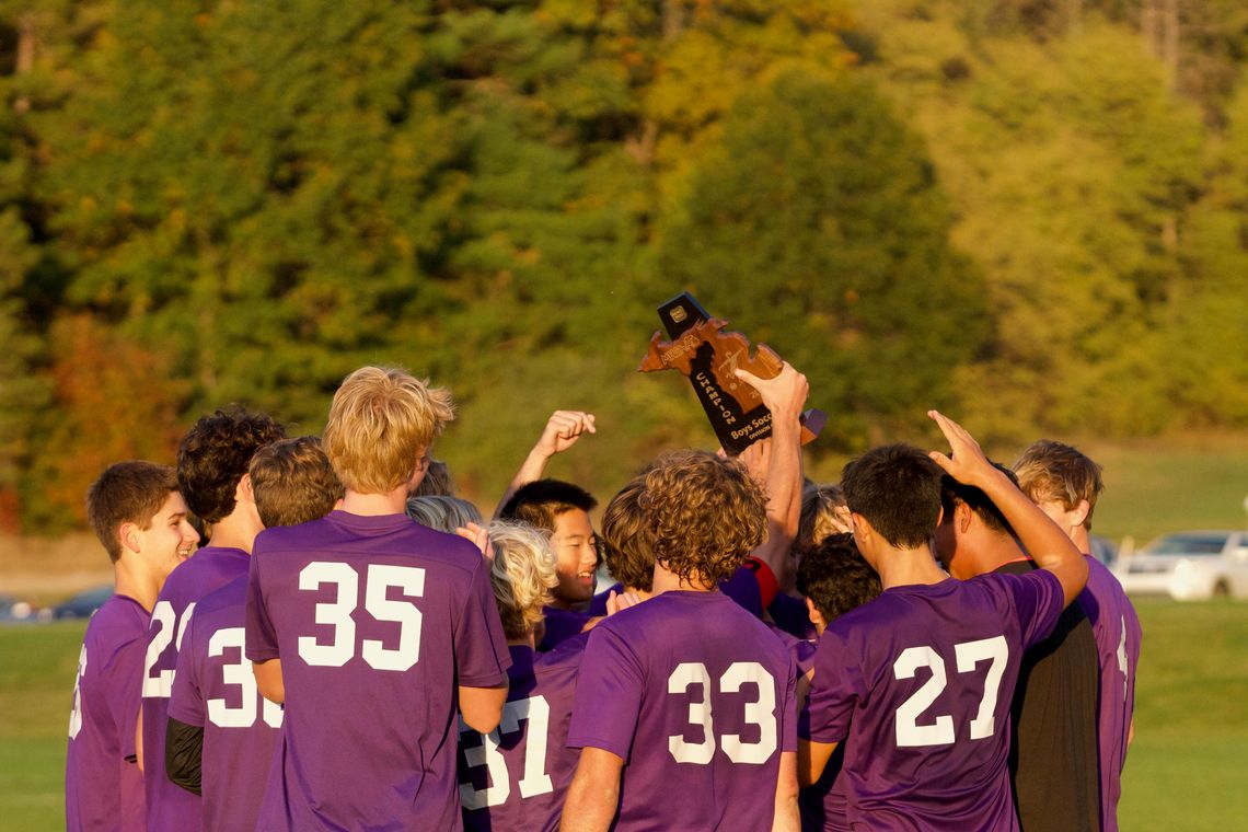 Comets win fifth straight district championship Comets win fifth straight district championship