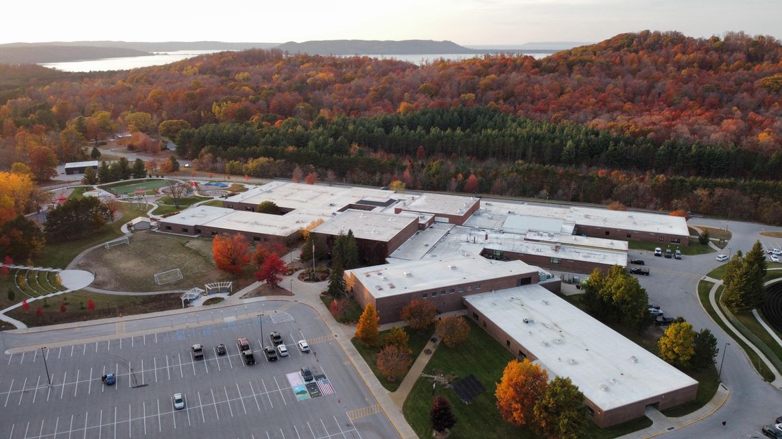 Correction: Lakers head back to school