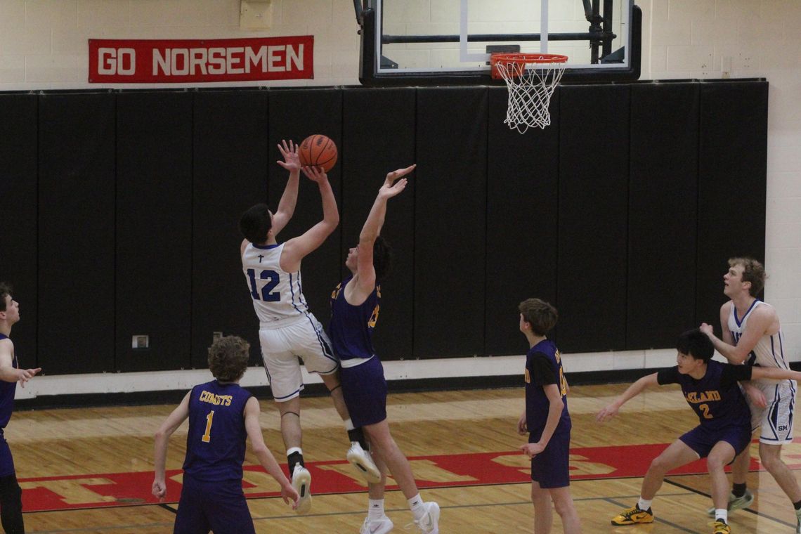 Eagles, Sabres advance; meet in finals Eagles, Sabres advance; meet in finals