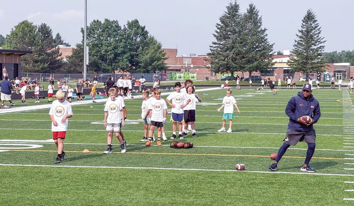 GL hosts ‘Maize & Blue’ football camp