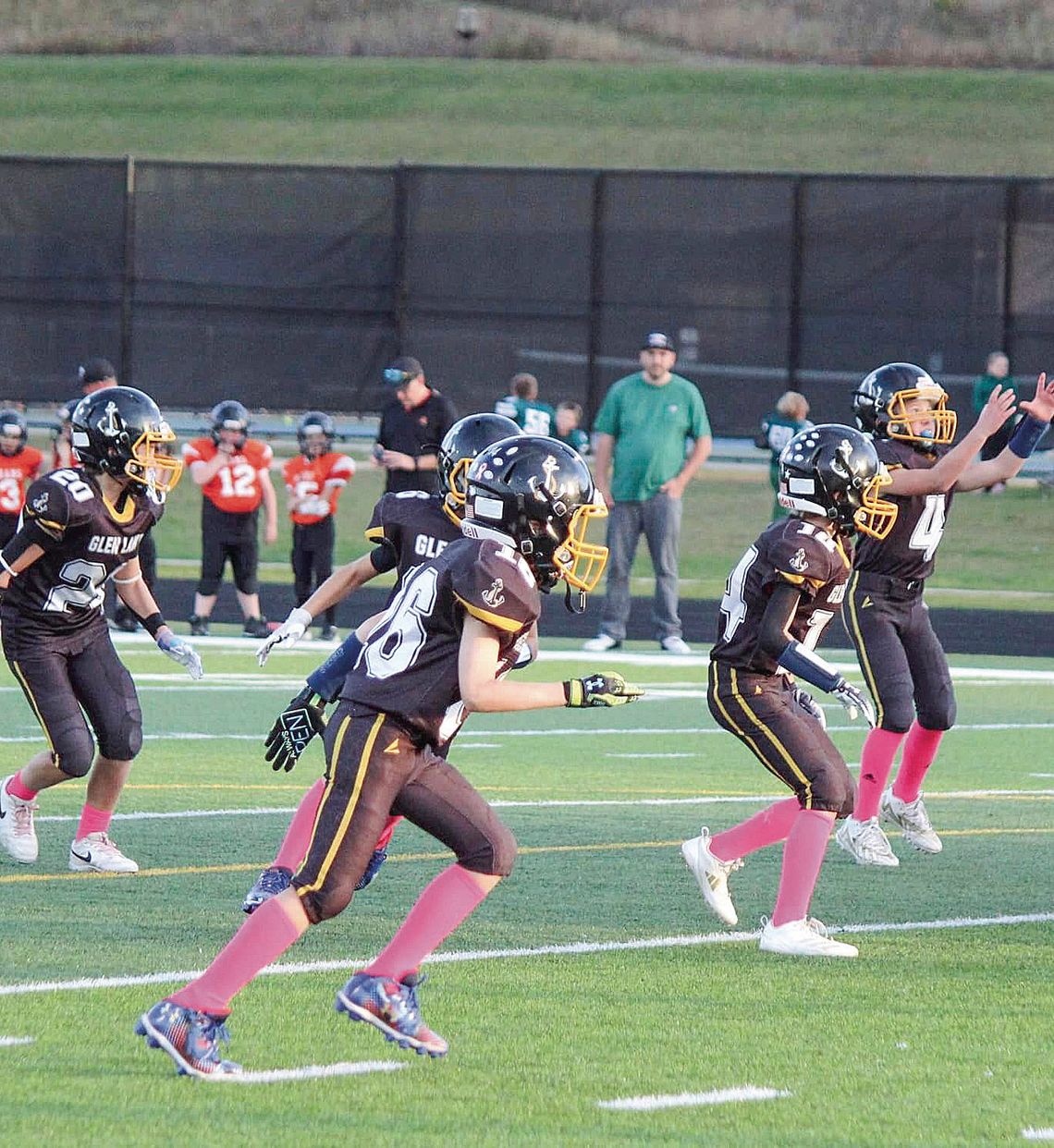 Glen Lake third and fourth graders play in a regular season finale against Harbor Springs Saturday.