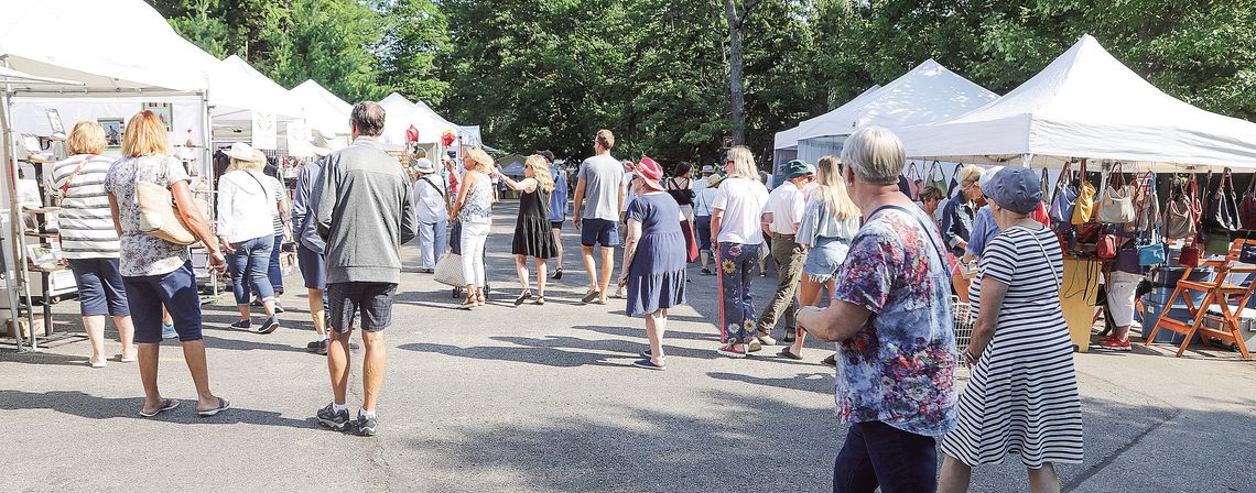 Glen Lake Art Fair Tuesday
