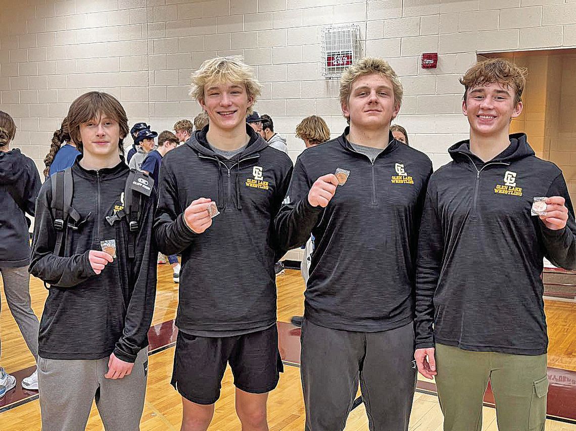 Glen Lake wrestling advances five states