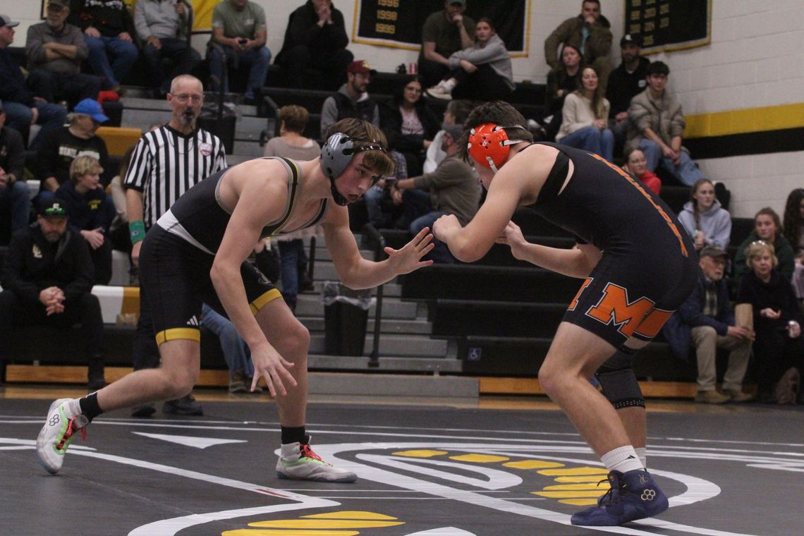 Huskies, Ironmen earn wins at GL quad