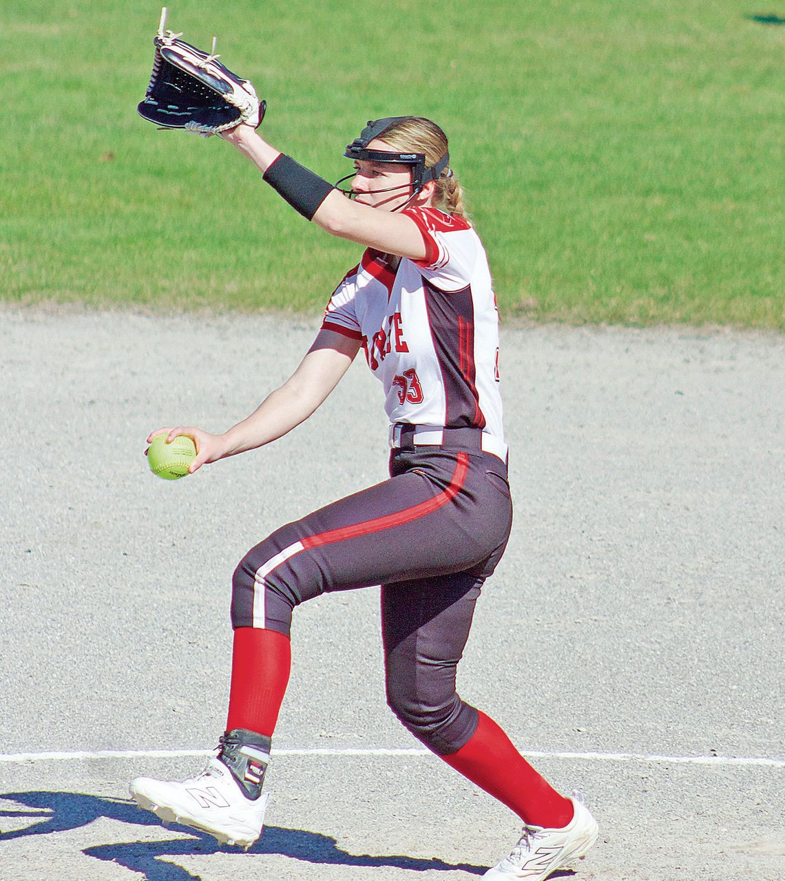 Lakers split with Stags;