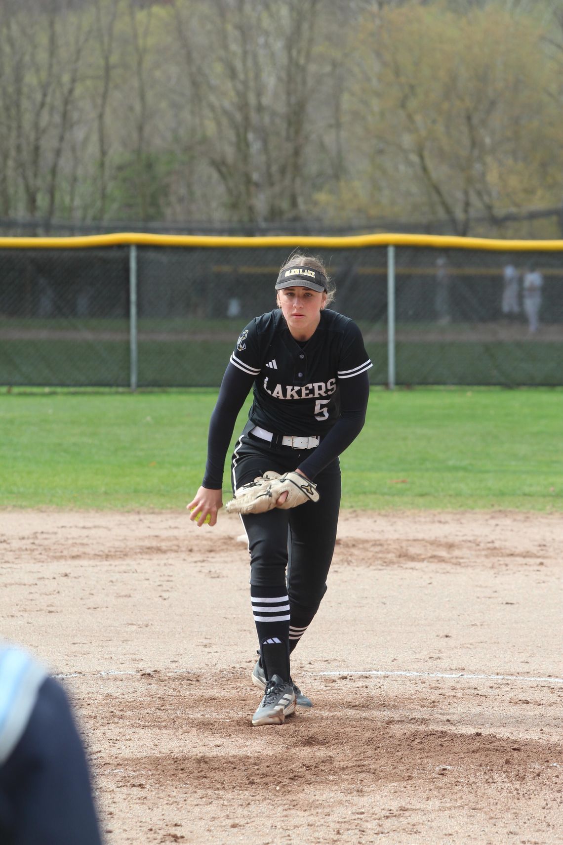 Lakers split with Stags; Lakers split with Stags;