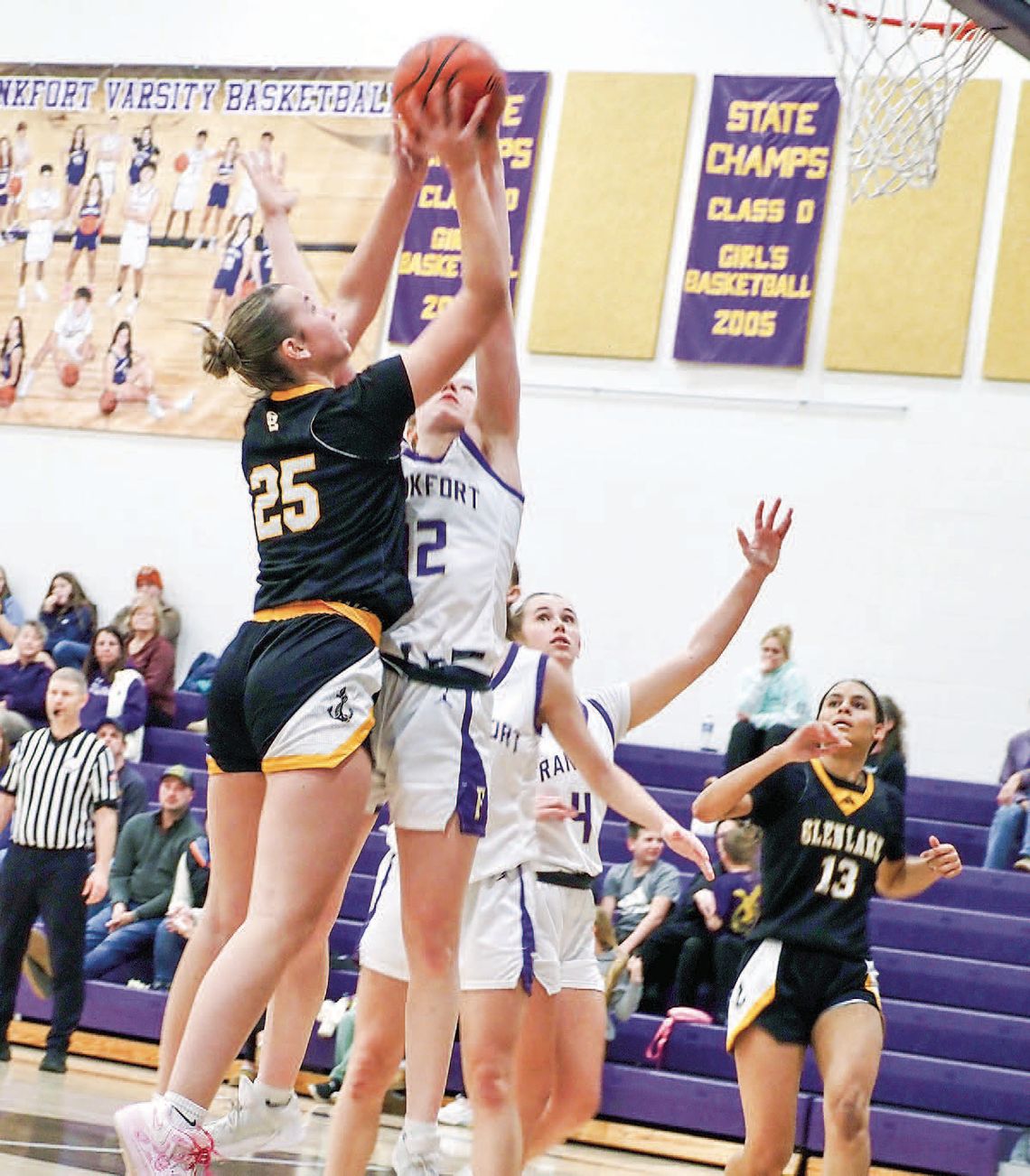 Lakers stifle Panthers