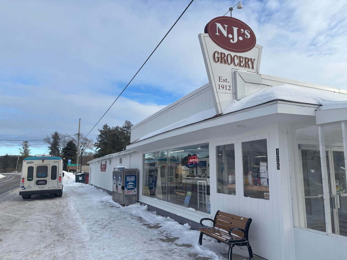 NJ's Grocery reopens after fire NJ's Grocery reopens after fire