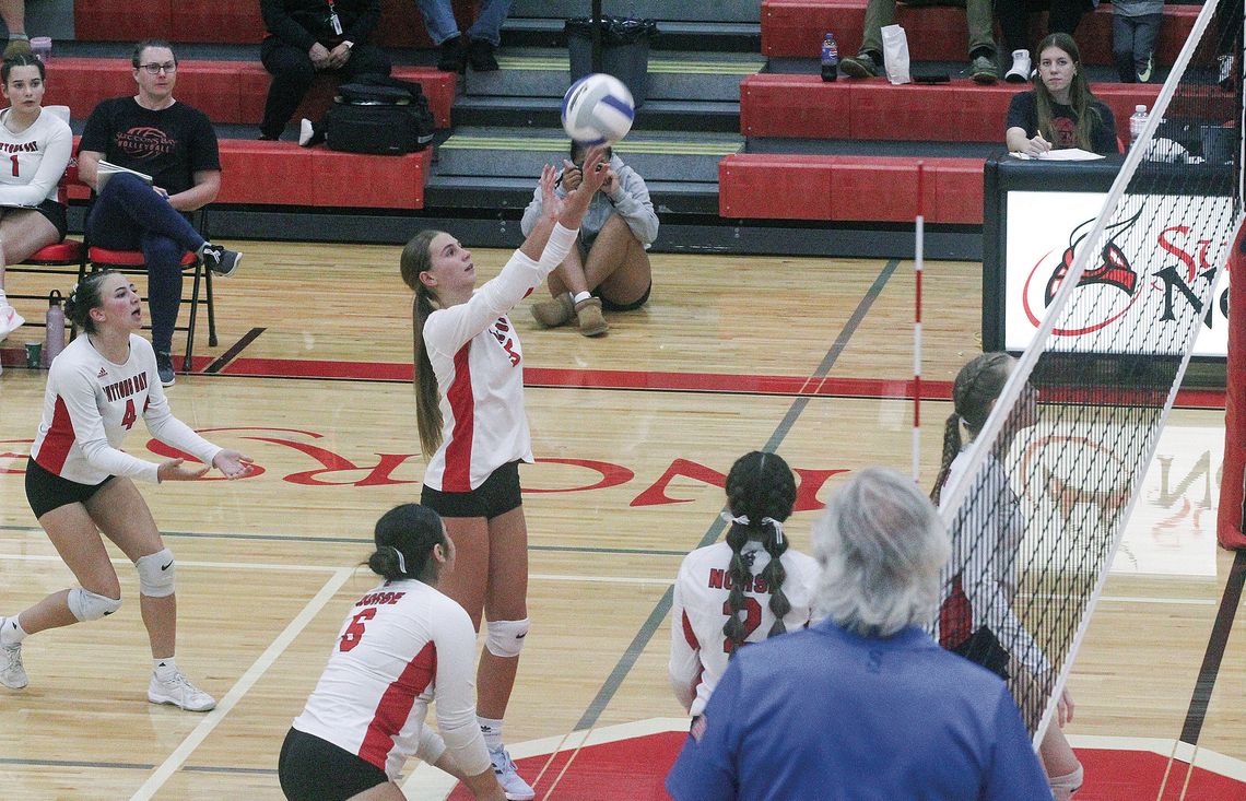 SB defeats Glen Lake; Norse suffer first loss