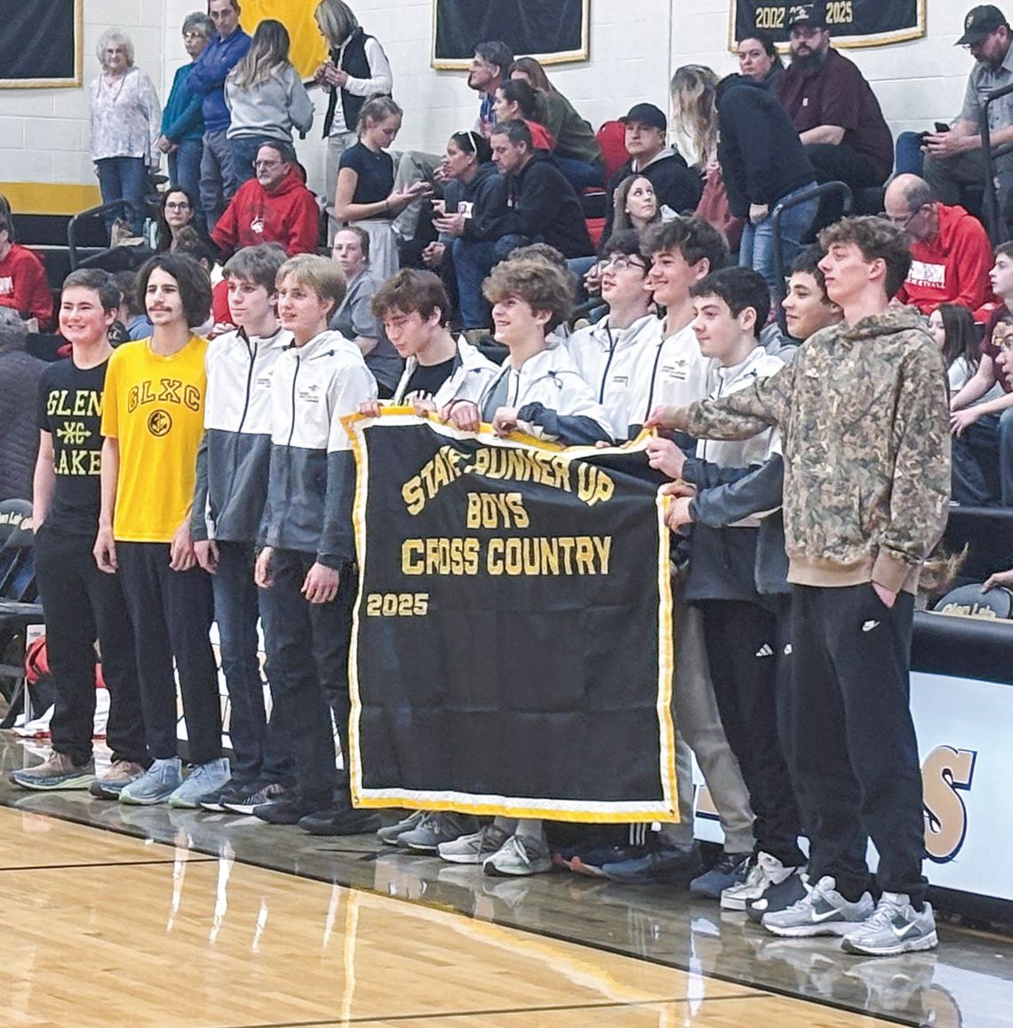 The Glen Lake cross country team