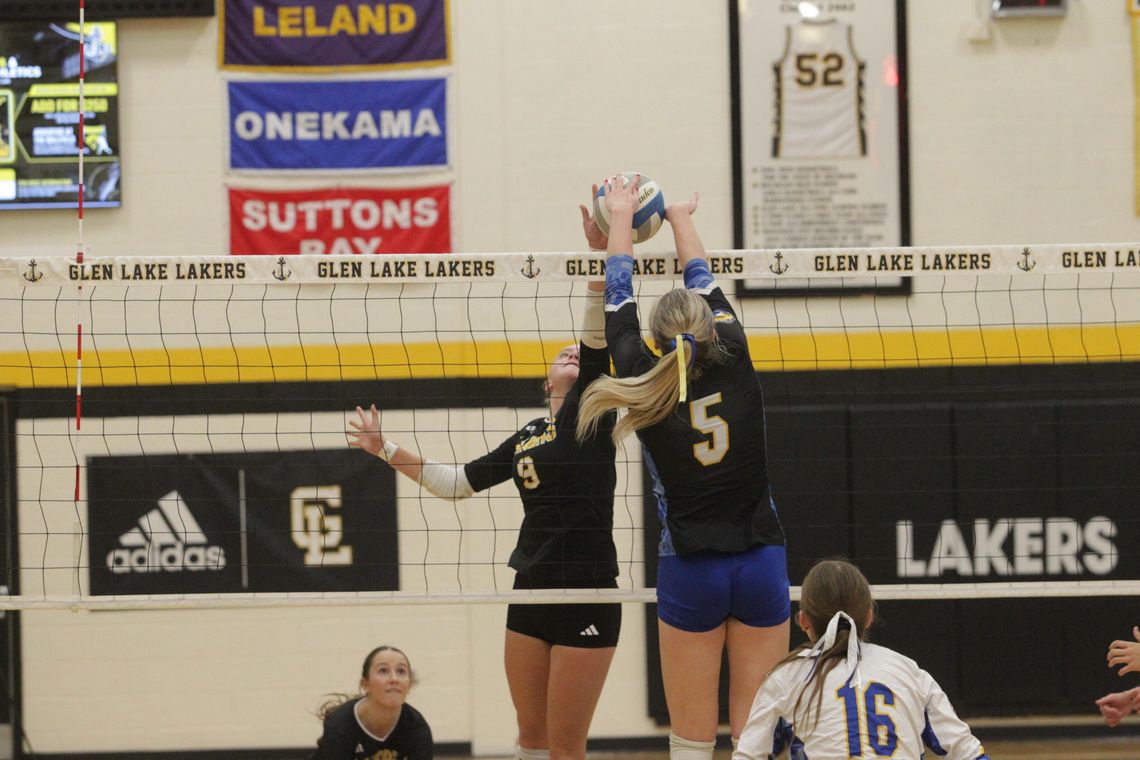 VBALL: Bears down Lakers after fast start; SB def. Comets