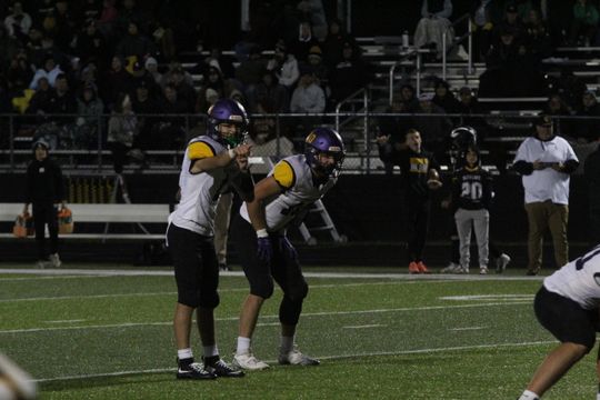 Lakers defeat Panthers, 42-7